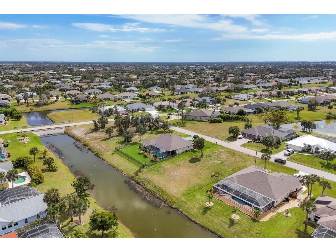35 Sportsman Circle Rotonda West FL 33947 D6134952 image1
