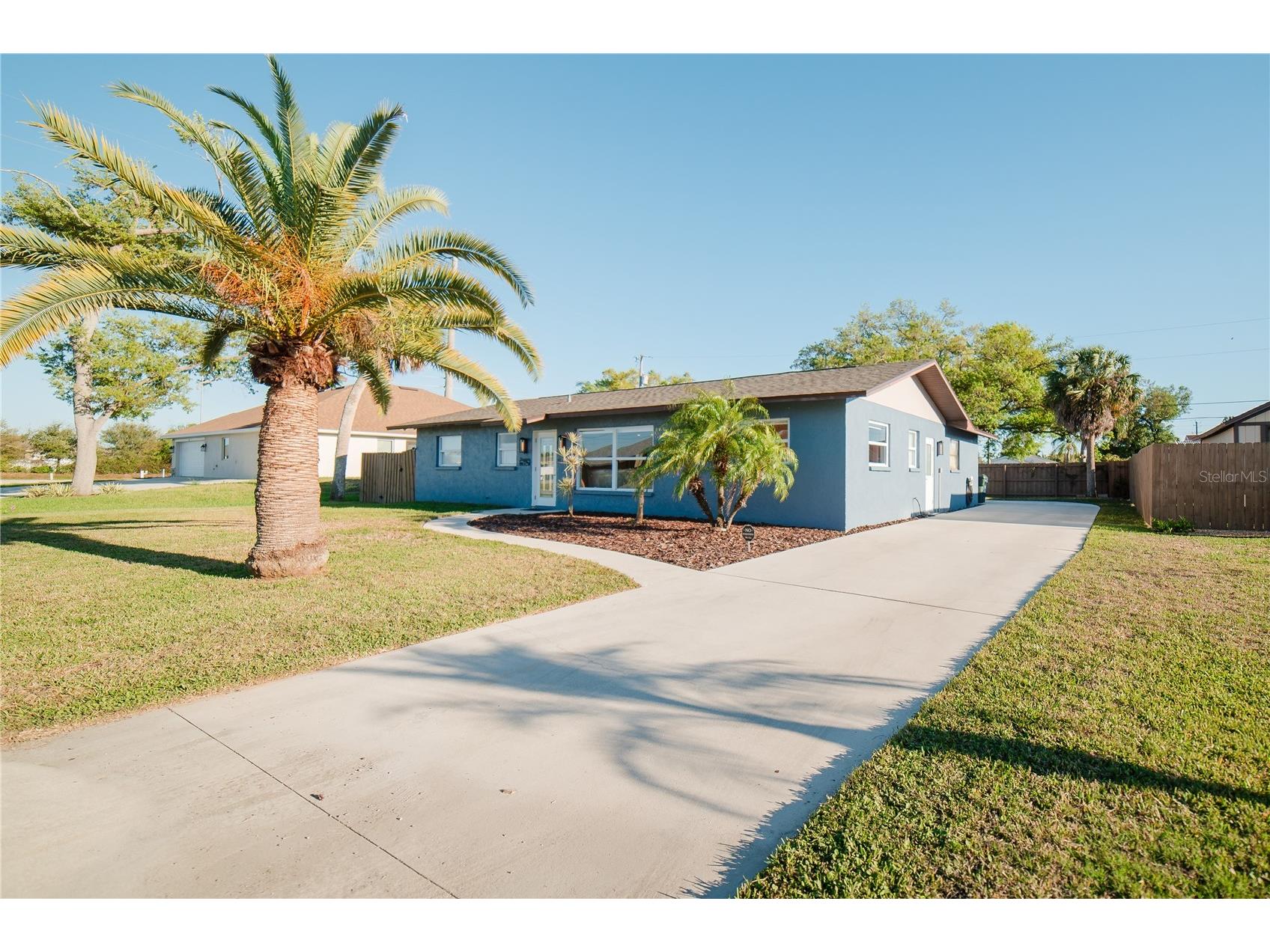 35 Stanford Road Venice FL 34293 D6146639 image1