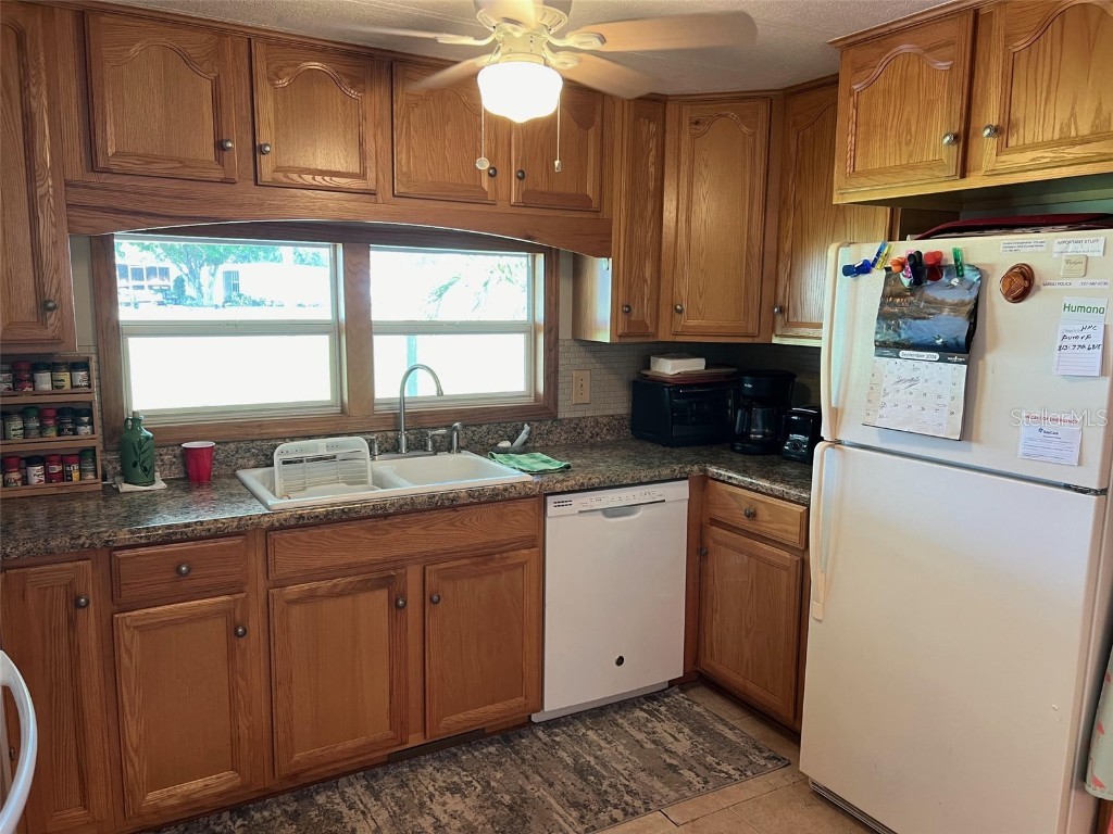 35 Thatch Palm Street E #35 Largo FL 33770 TB8306831 image16