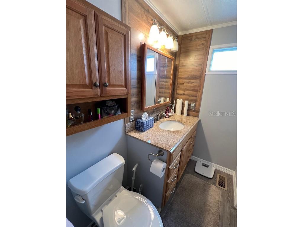 35 Thatch Palm Street E #35 Largo FL 33770 TB8306831 image27