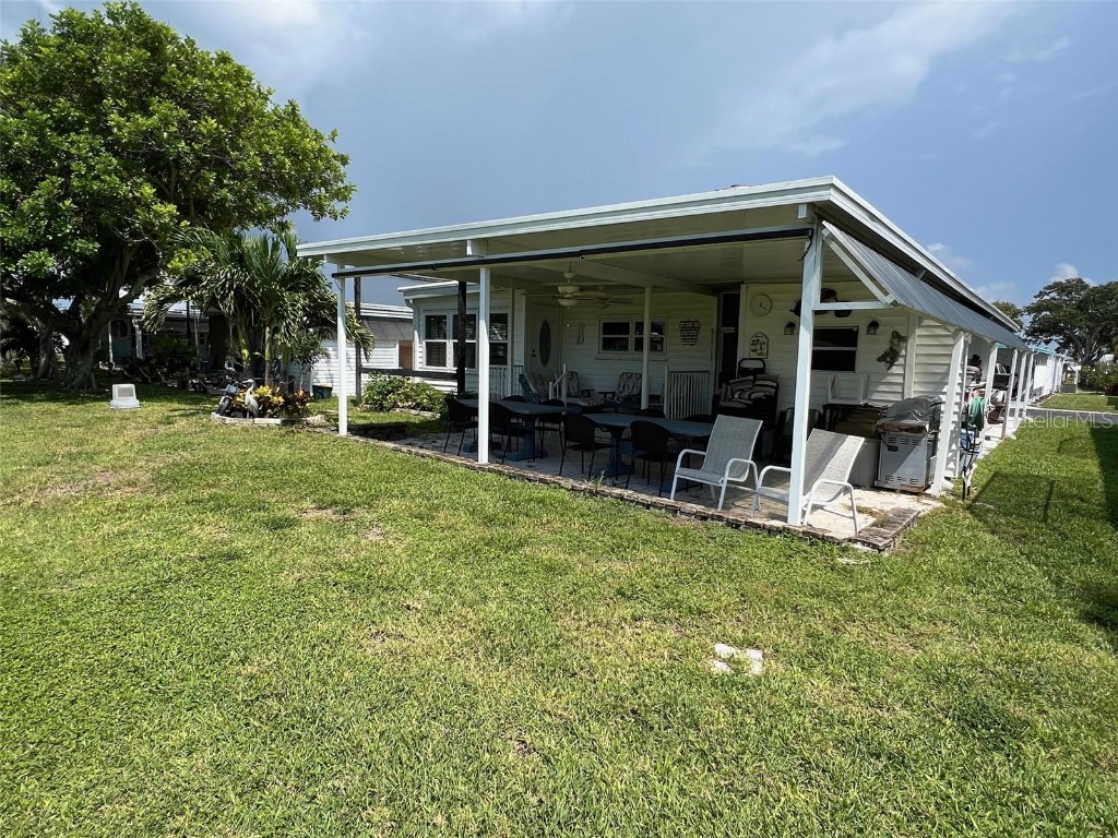 35 Thatch Palm Street E #35 Largo FL 33770 TB8306831 image6