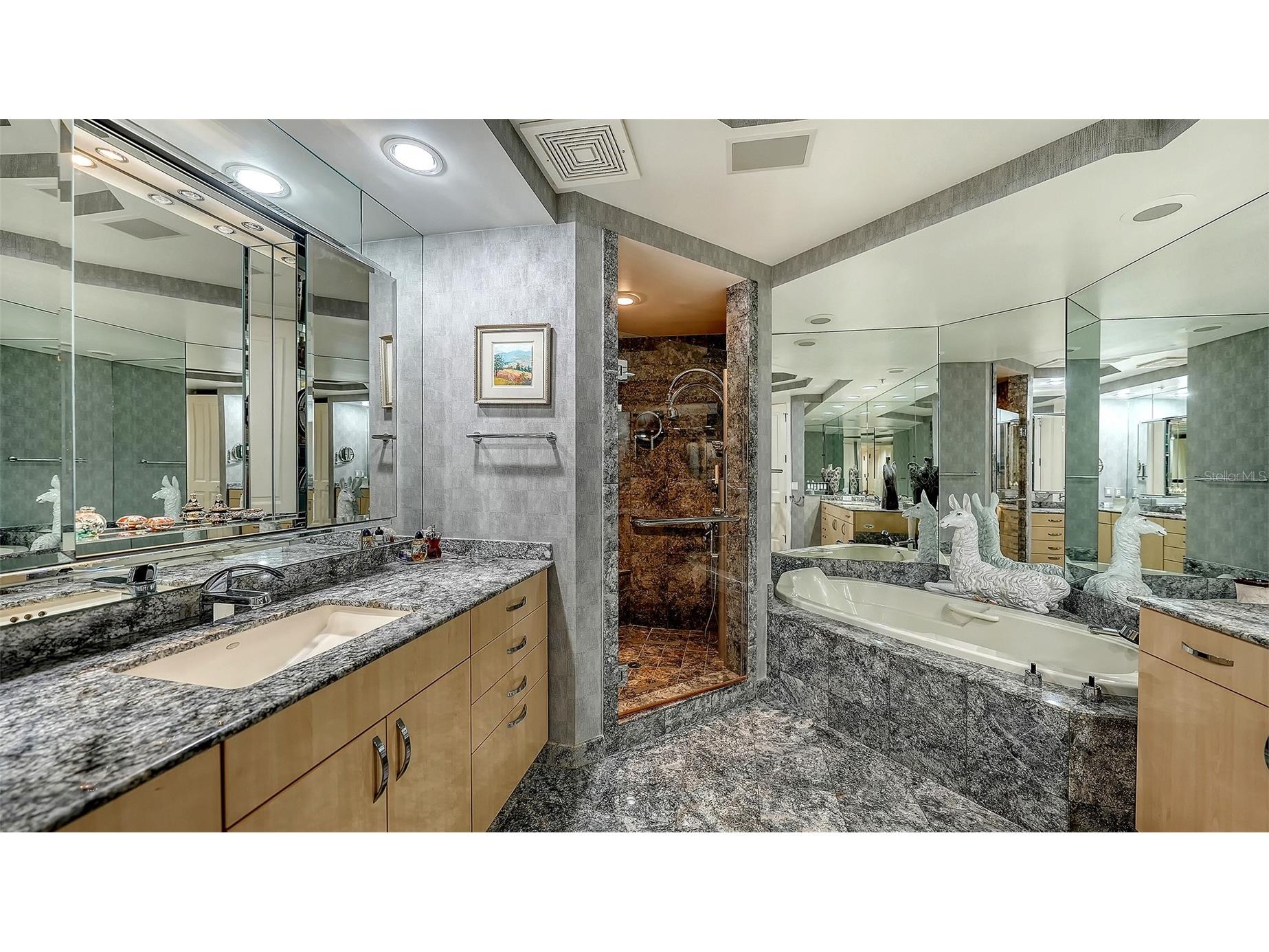 35 Watergate Drive #1005 Sarasota FL 34236 - SARASOTA BAY A4676375 image21