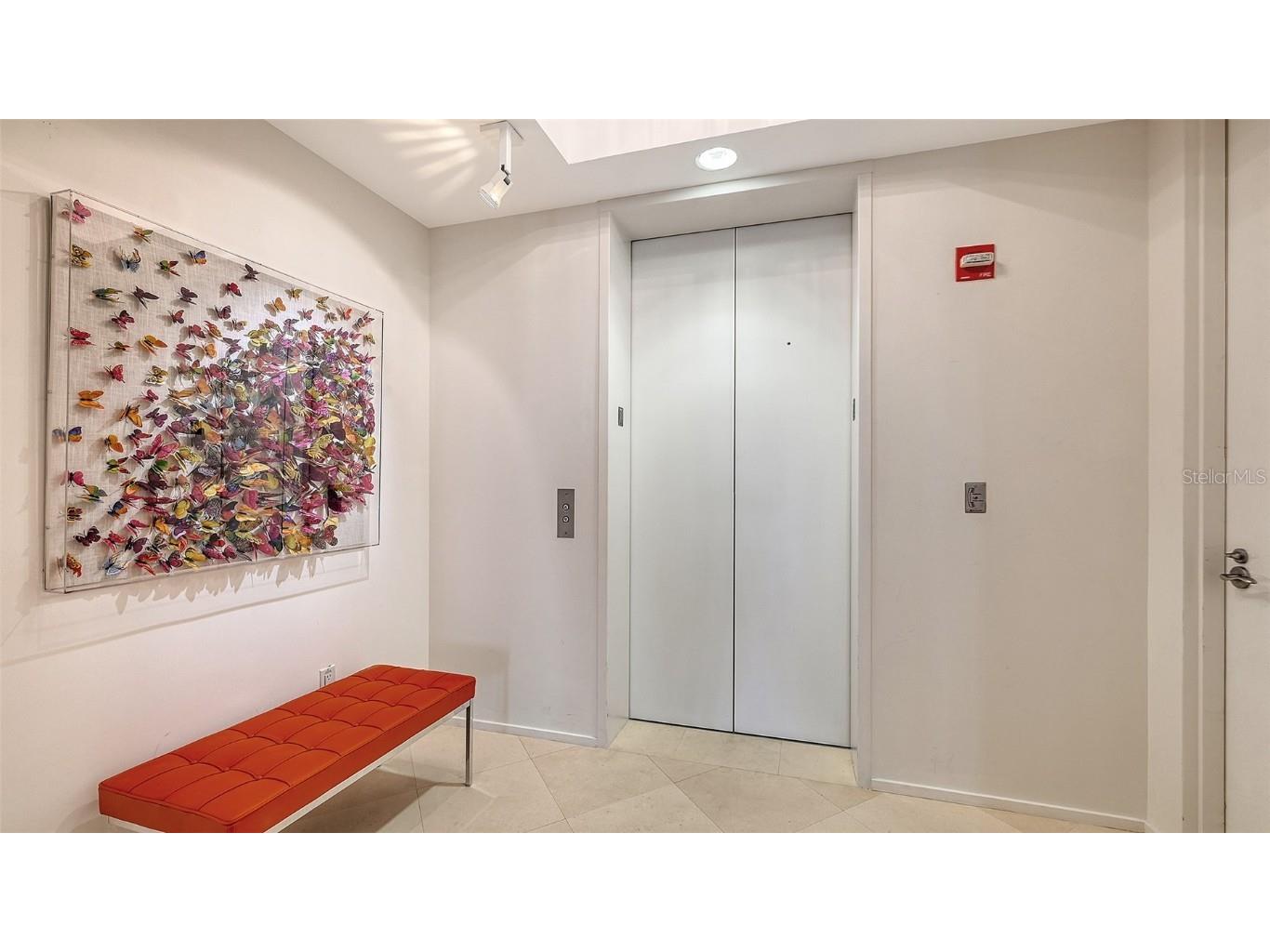 35 Watergate Drive #1101 Sarasota FL 34236 - SARASOTA BAY/ICW A4641708 image3