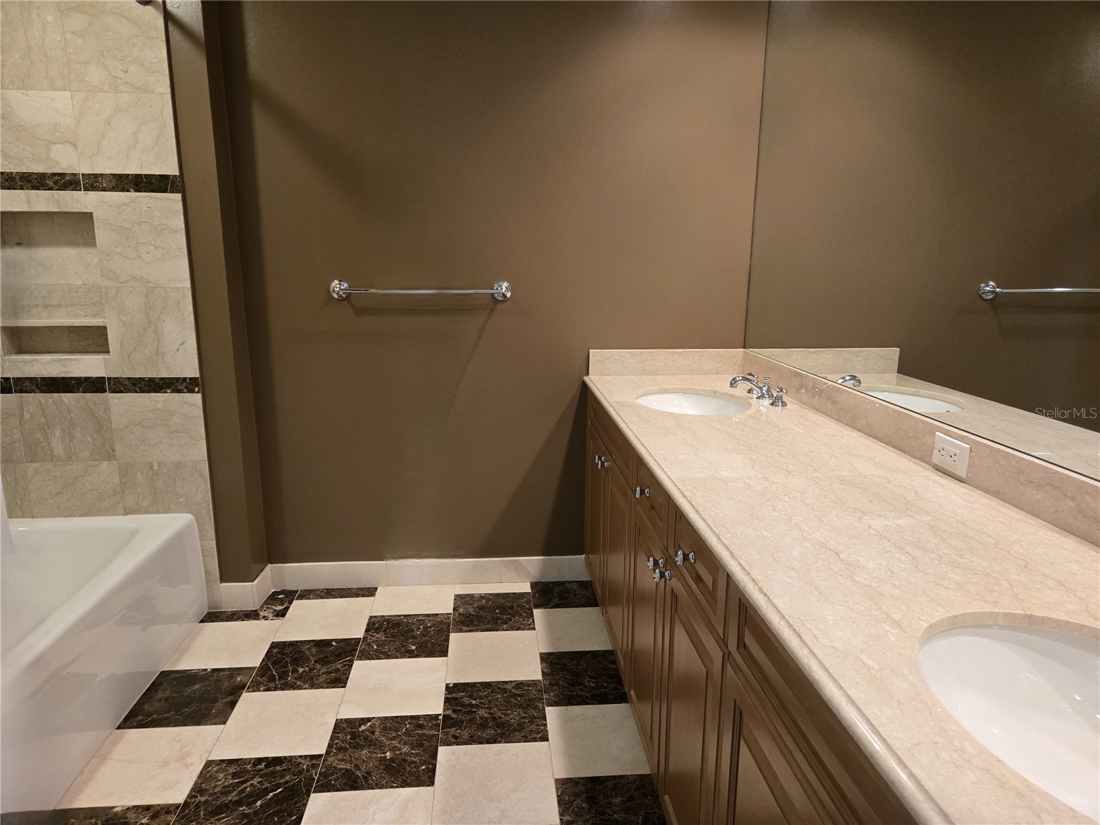 35 Watergate Drive #1103 Sarasota FL 34236 A4643363 image34