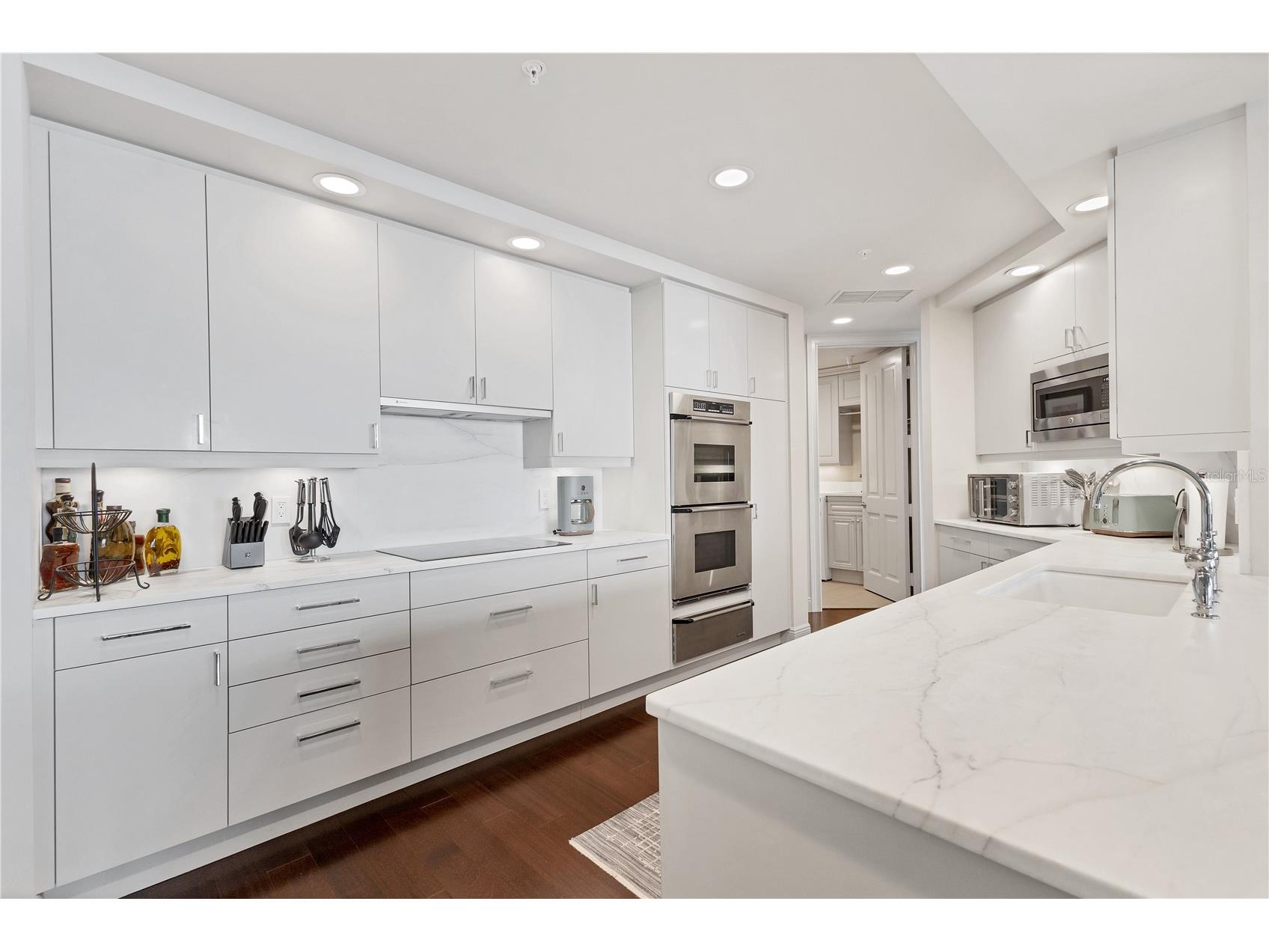 35 Watergate Drive #1203 Sarasota FL 34236 A4690889 image15