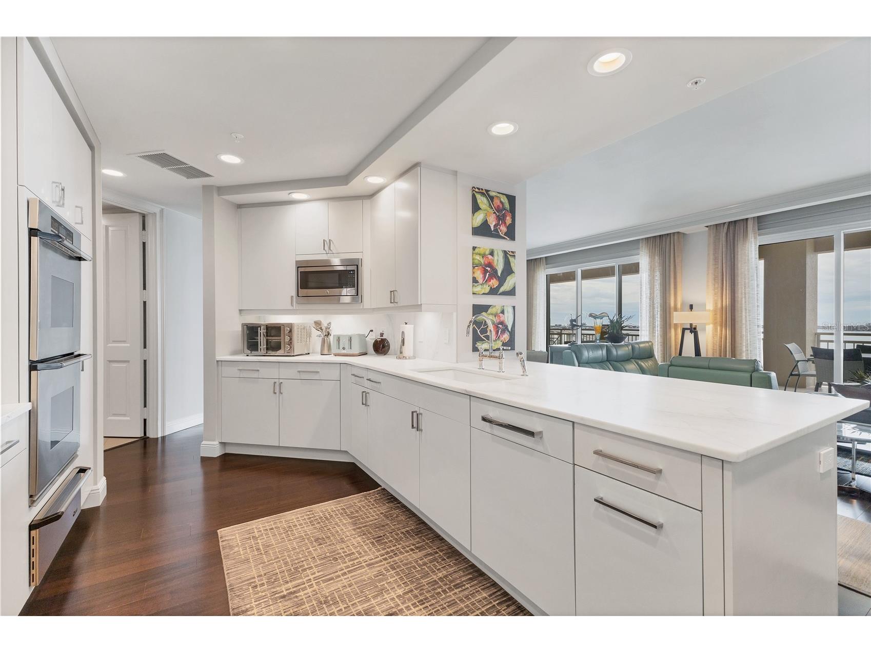 35 Watergate Drive #1203 Sarasota FL 34236 A4690889 image16
