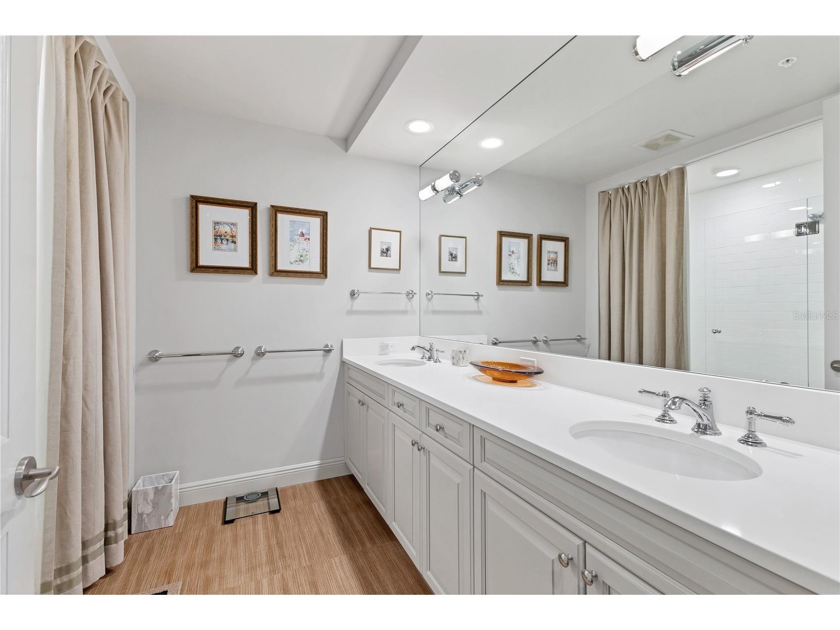 35 Watergate Drive #1203 Sarasota FL 34236 A4690889 image34