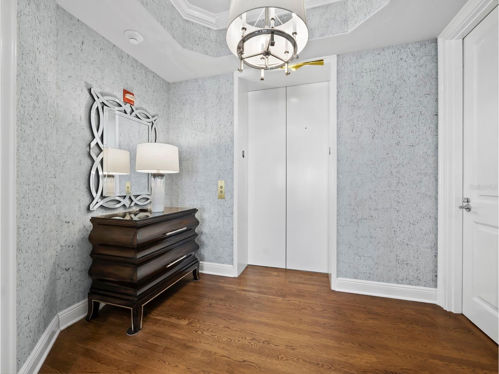 35 Watergate Drive #1403 Sarasota FL 34236 A4679133 image3