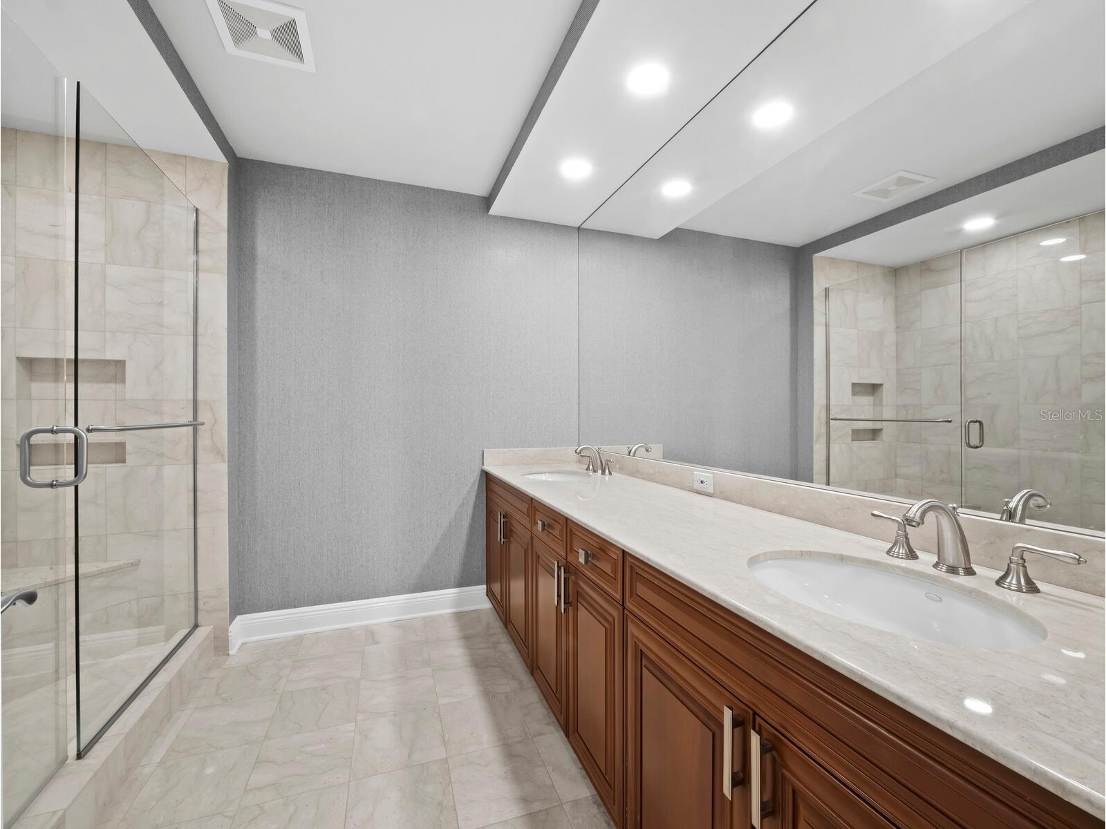 35 Watergate Drive #1403 Sarasota FL 34236 A4679133 image35