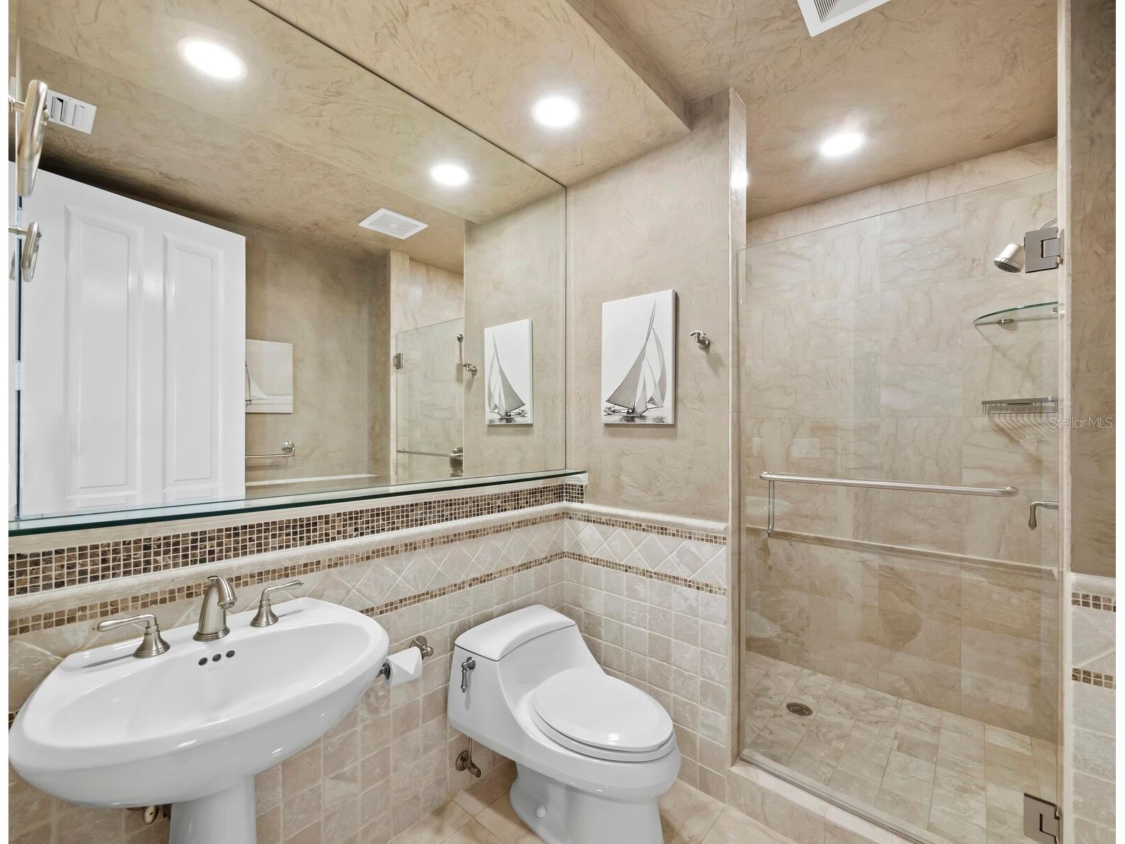 35 Watergate Drive #1403 Sarasota FL 34236 A4679133 image38