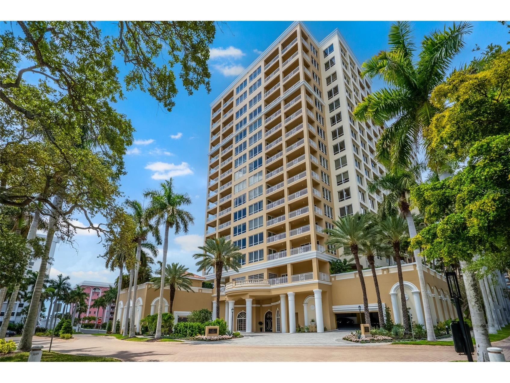 35 Watergate Drive #502 Sarasota FL 34236 - SARASOTA BAY INTRACOASTAL A4693470 image3