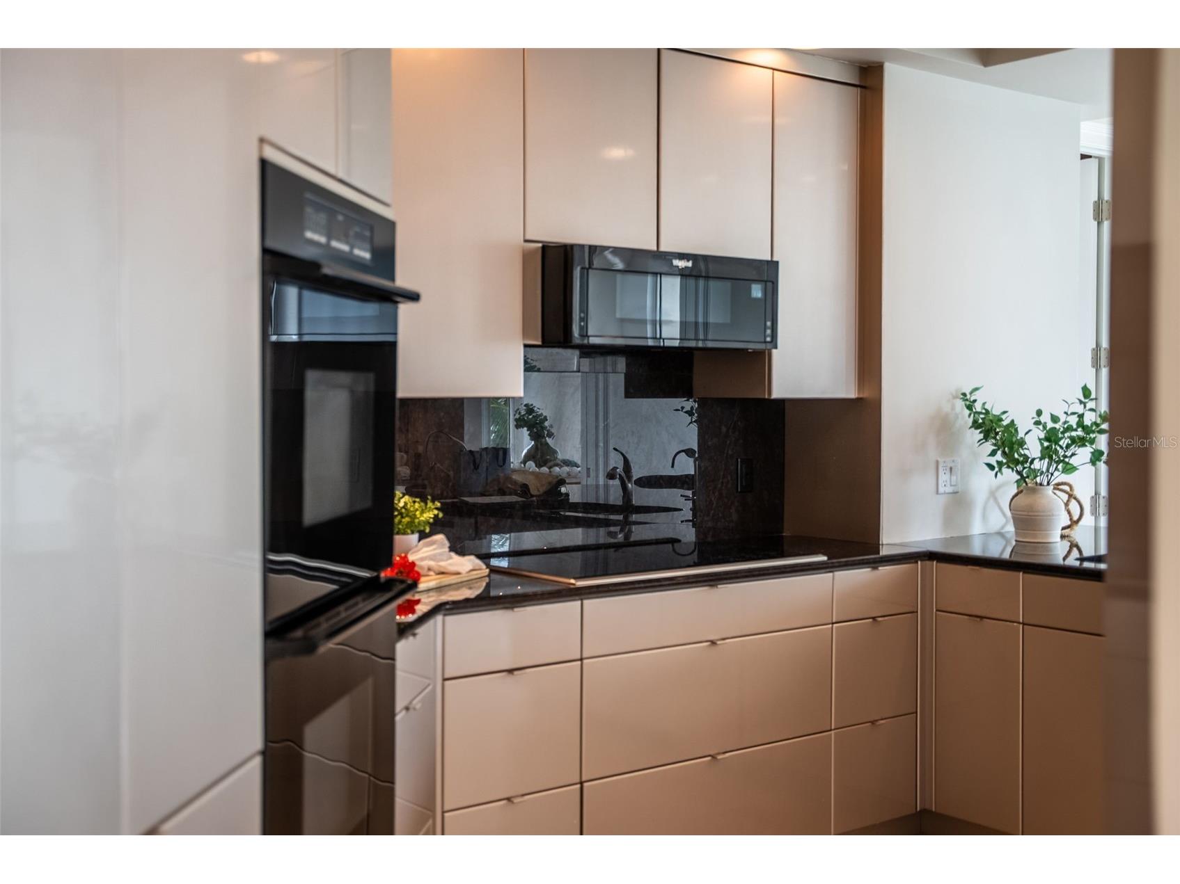 35 Watergate Drive #502 Sarasota FL 34236 - SARASOTA BAY INTRACOASTAL A4693470 image34
