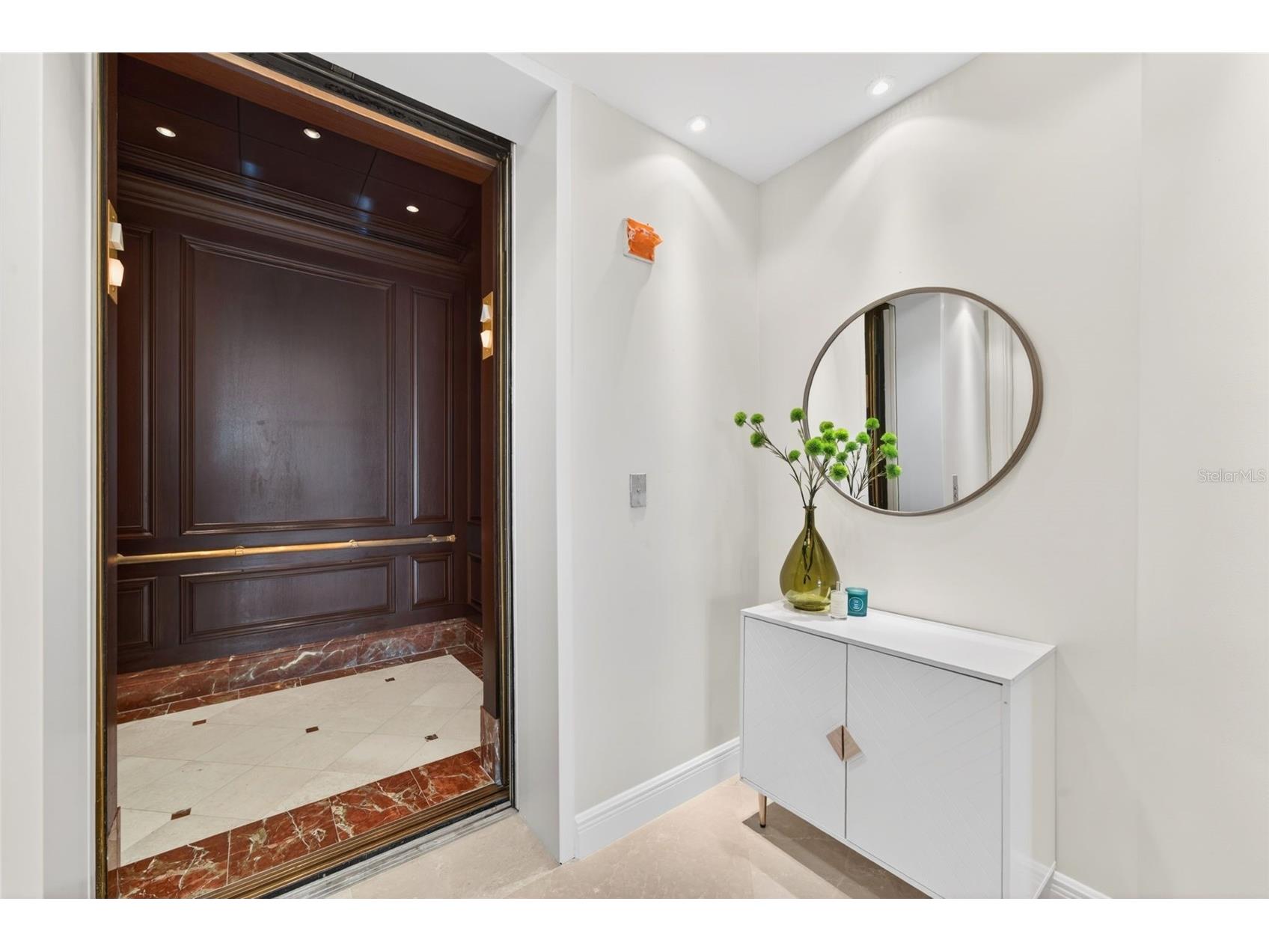 35 Watergate Drive #502 Sarasota FL 34236 - SARASOTA BAY INTRACOASTAL A4693470 image7
