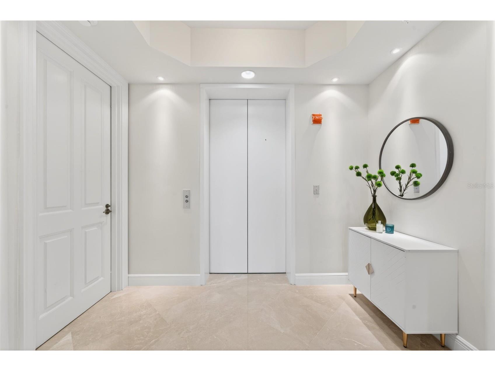 35 Watergate Drive #502 Sarasota FL 34236 - SARASOTA BAY INTRACOASTAL A4693470 image8