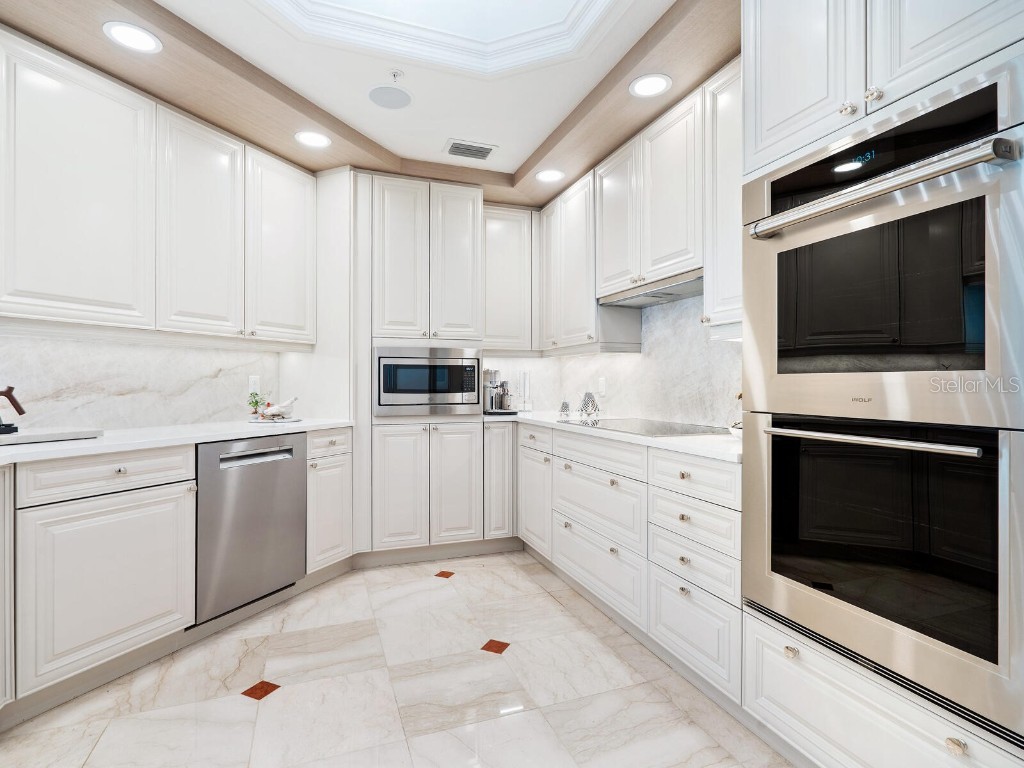 35 Watergate Drive #906 Sarasota FL 34236 A4668452 image10