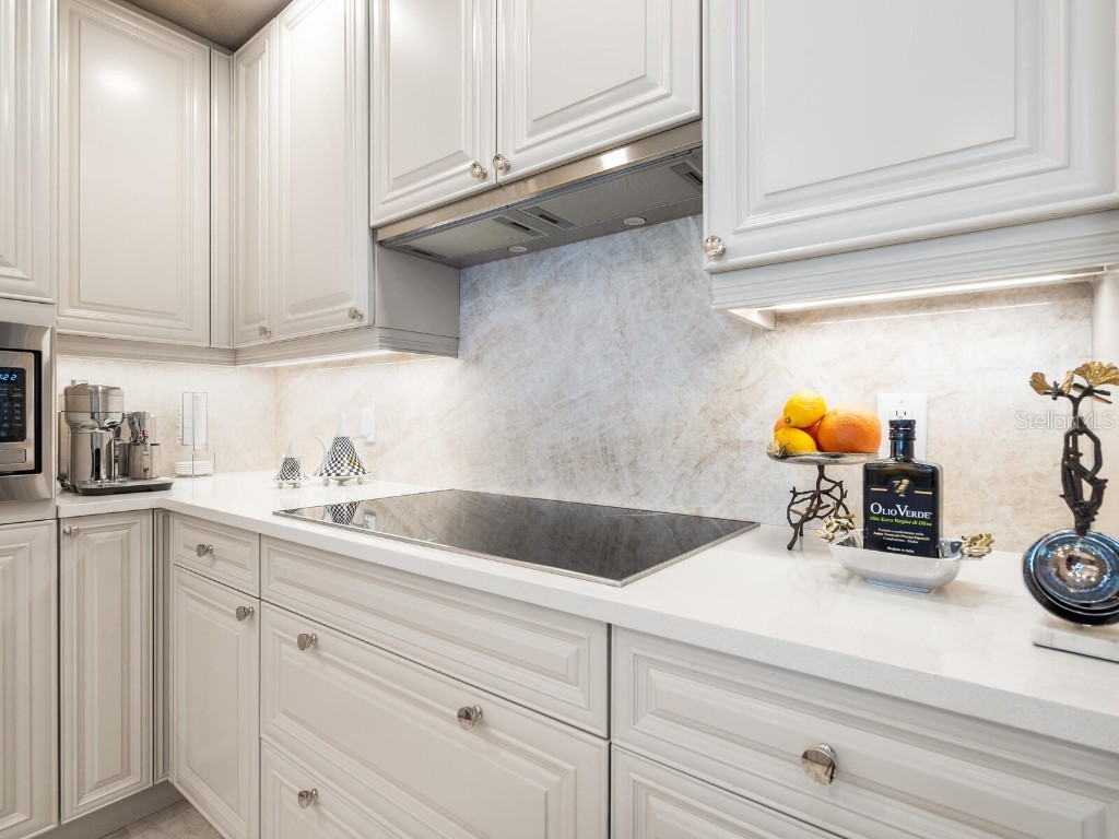 35 Watergate Drive #906 Sarasota FL 34236 A4668452 image12