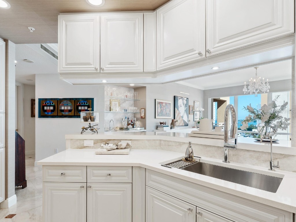 35 Watergate Drive #906 Sarasota FL 34236 A4668452 image13