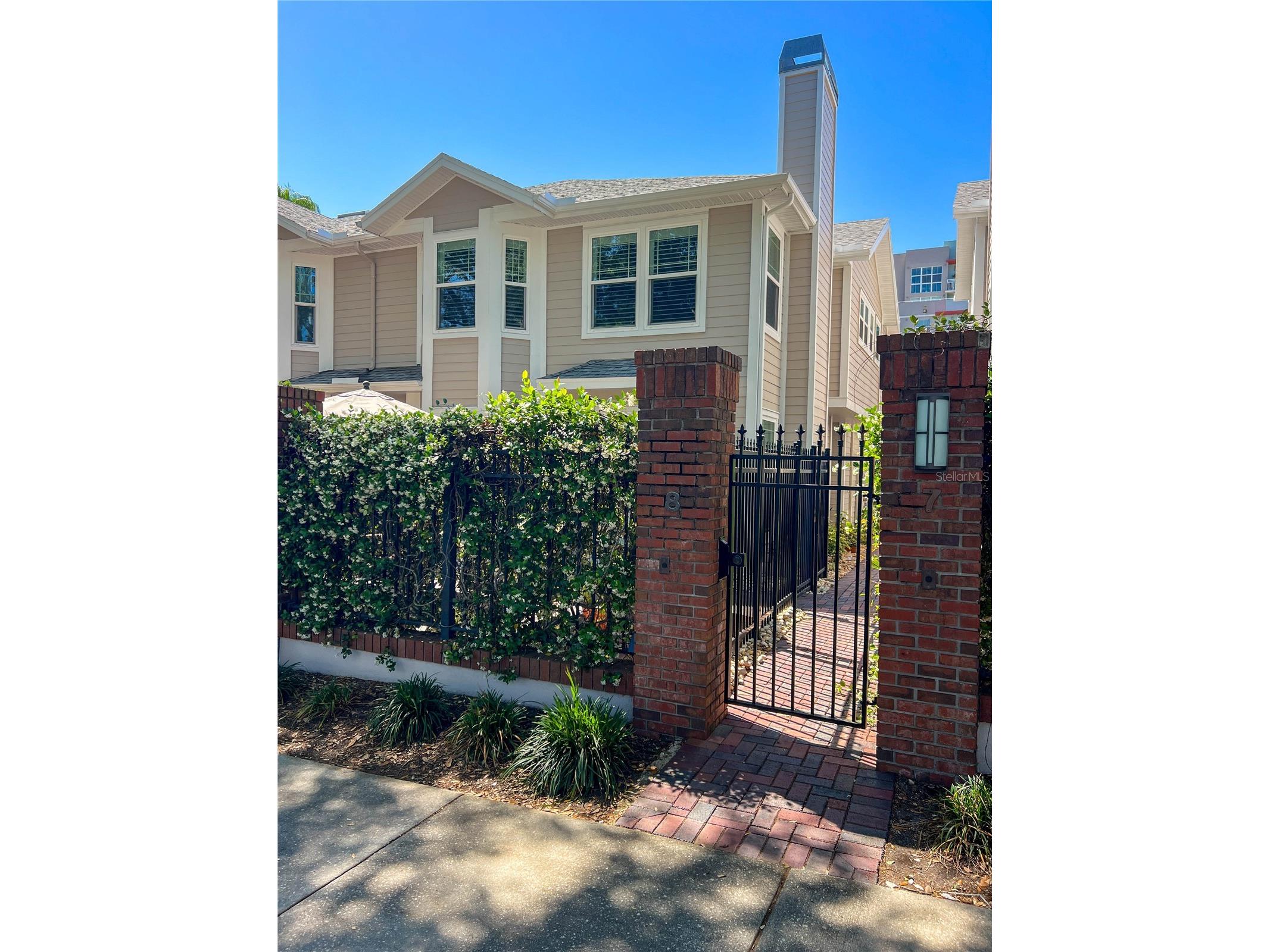 350 2nd Street N #8 Saint Petersburg FL 33701 TB8500107 image1