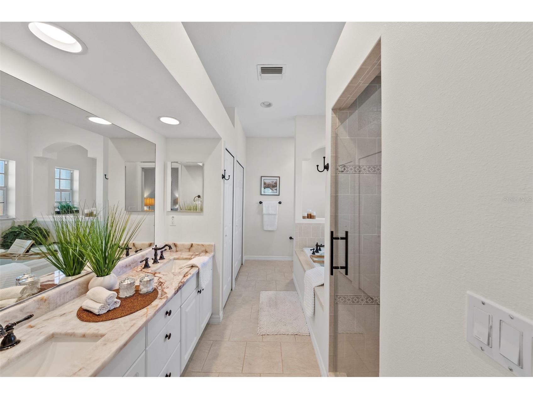 350 47th Avenue N Saint Petersburg FL 33703 TB8507250 image21