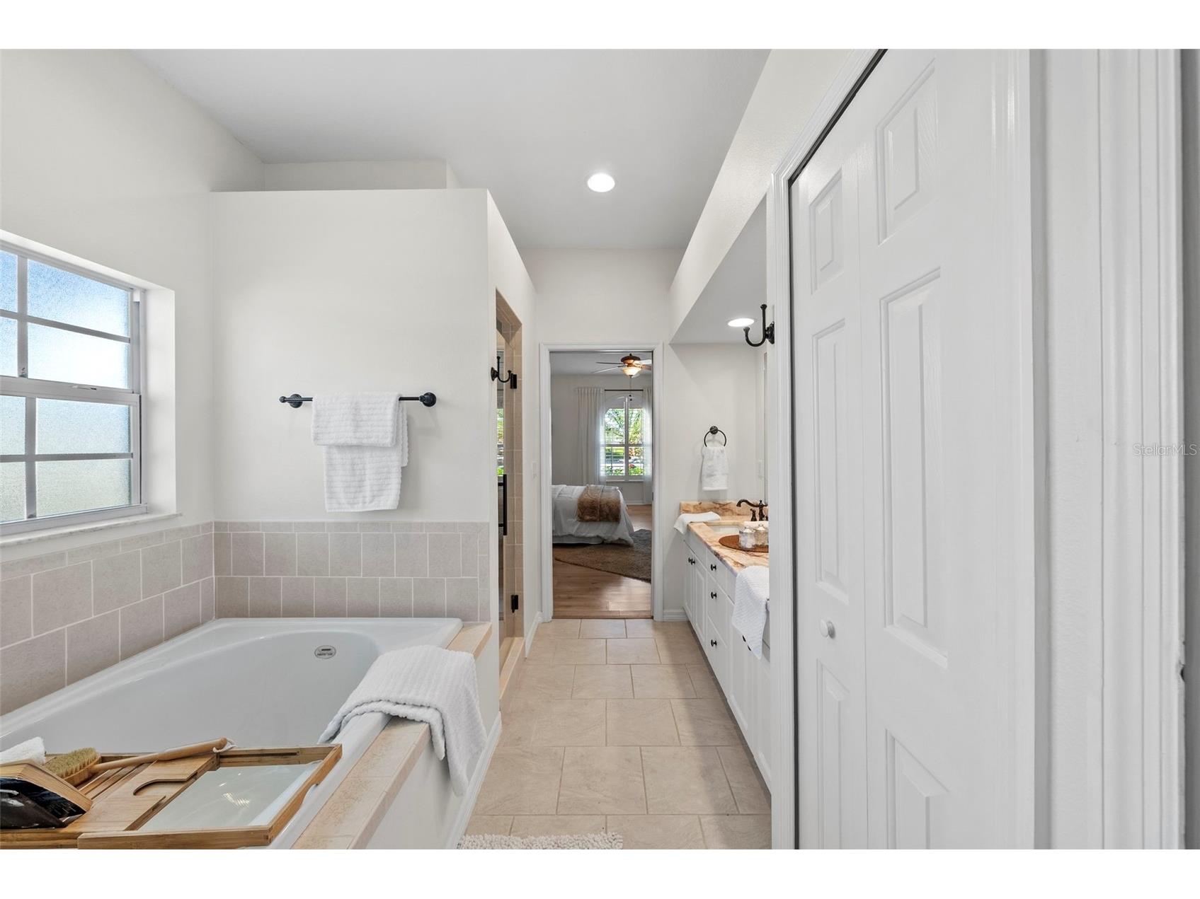 350 47th Avenue N Saint Petersburg FL 33703 TB8507250 image24