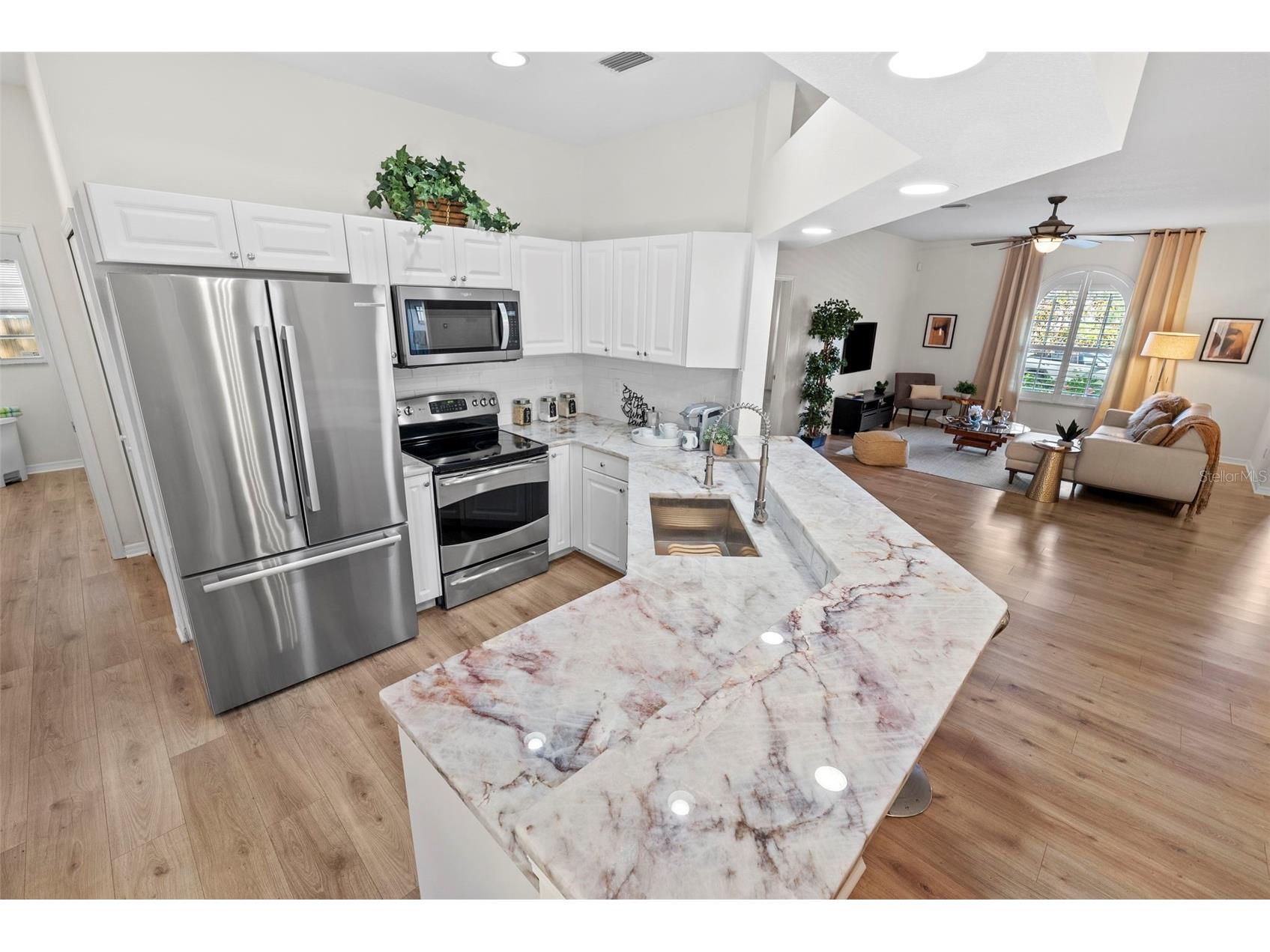 350 47th Avenue N Saint Petersburg FL 33703 TB8507250 image28