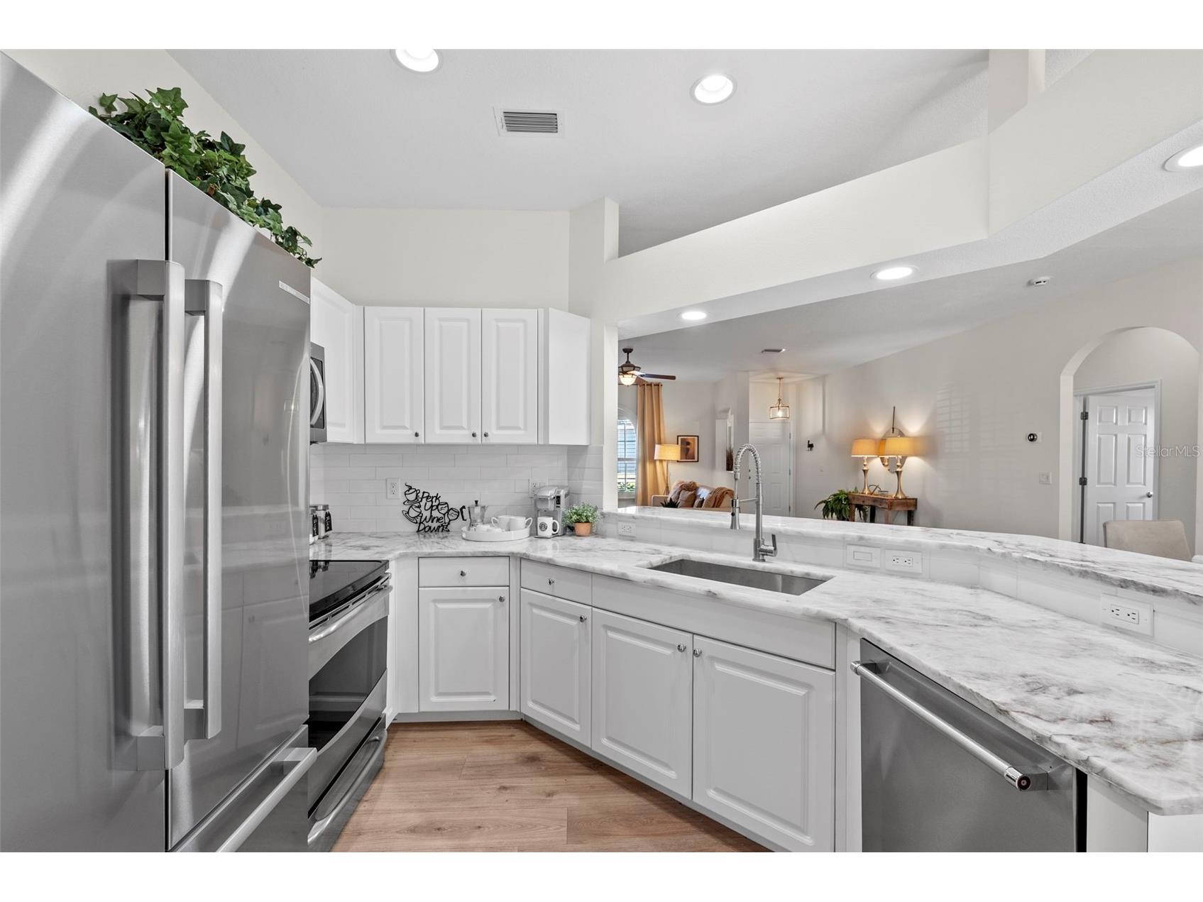 350 47th Avenue N Saint Petersburg FL 33703 TB8507250 image30