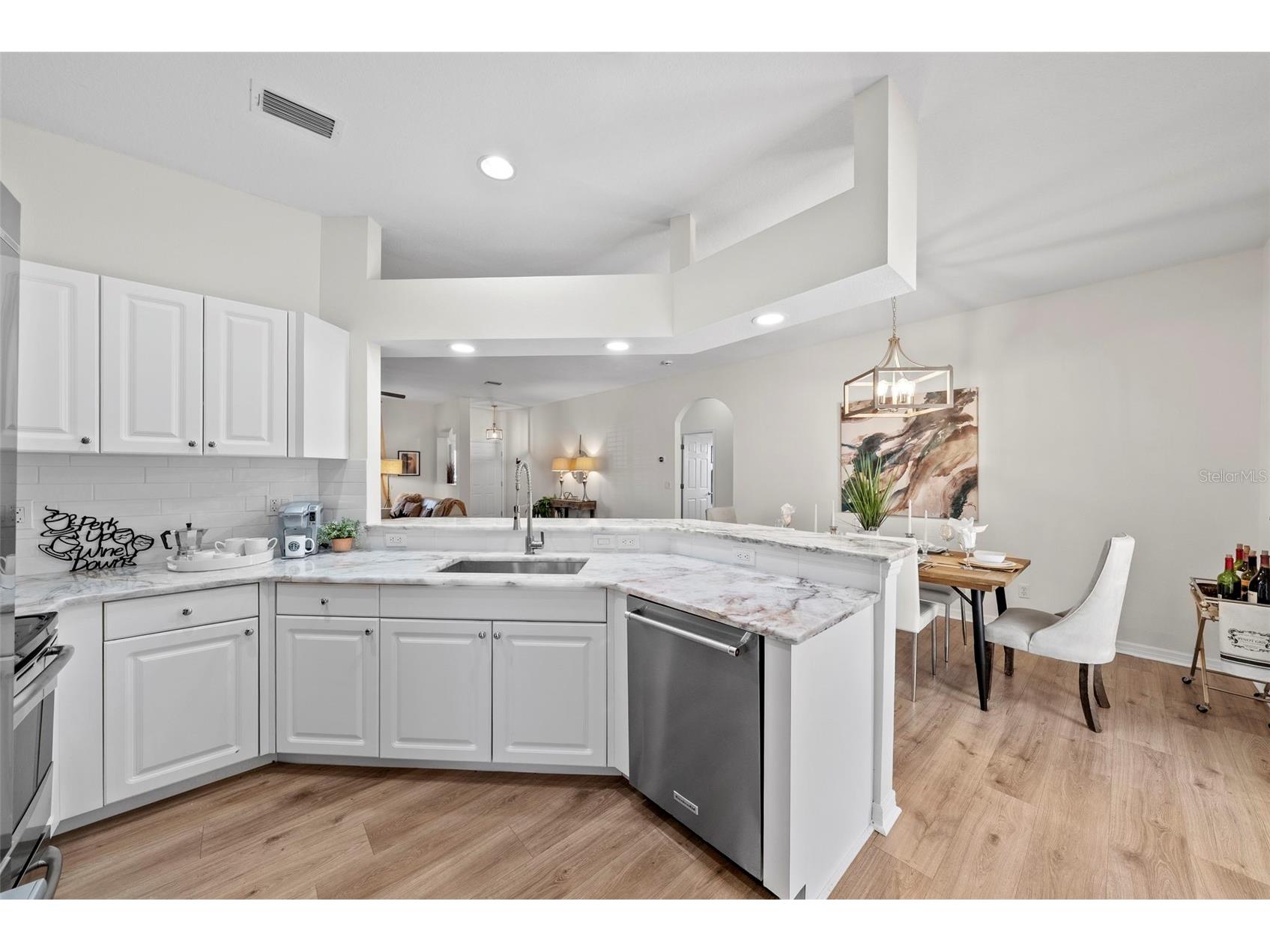 350 47th Avenue N Saint Petersburg FL 33703 TB8507250 image31