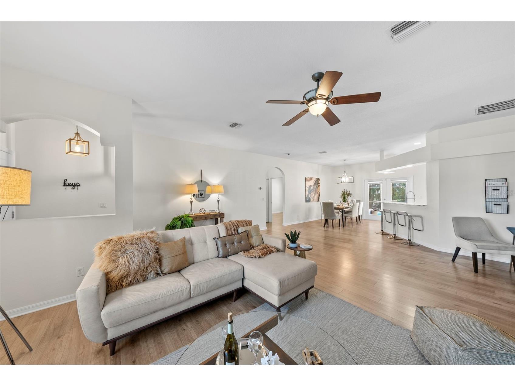350 47th Avenue N Saint Petersburg FL 33703 TB8507250 image9