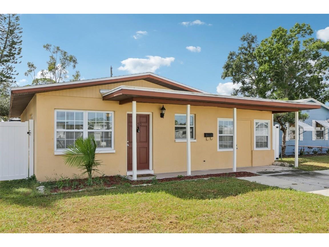 350 51st Avenue N Saint Petersburg FL 33703 TB8442869 image1