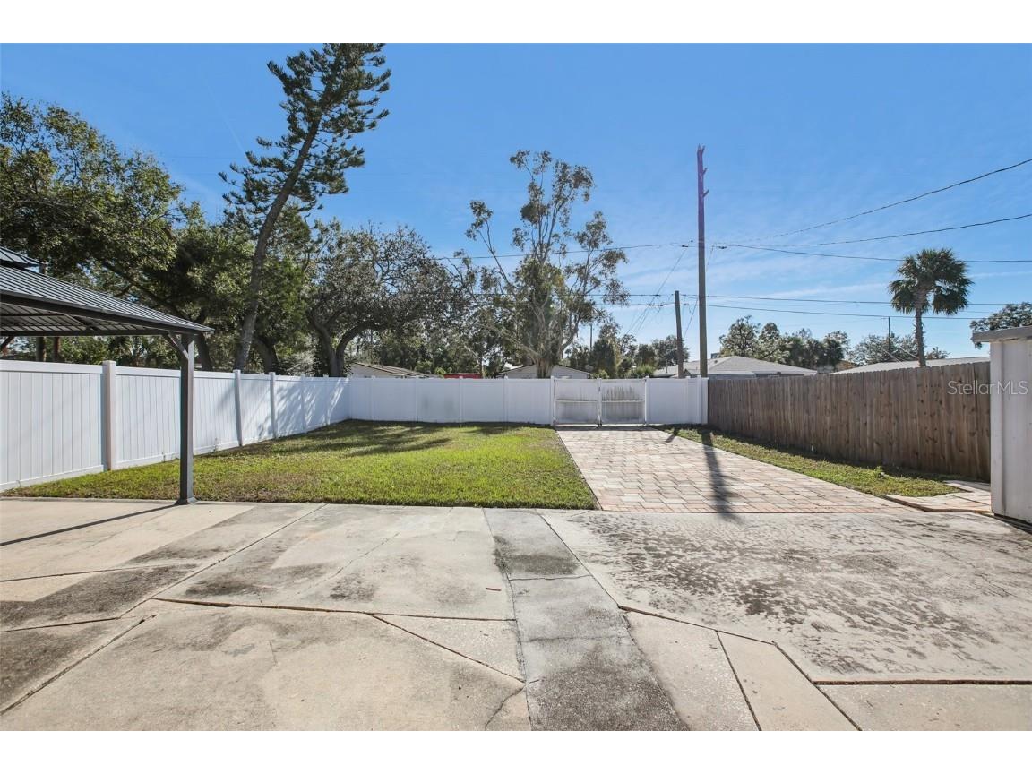 350 51st Avenue N Saint Petersburg FL 33703 TB8442869 image10