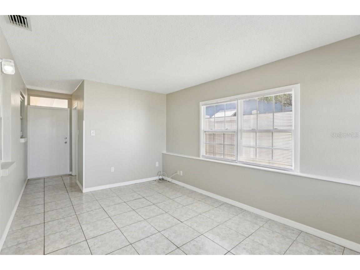 350 51st Avenue N Saint Petersburg FL 33703 TB8442869 image29