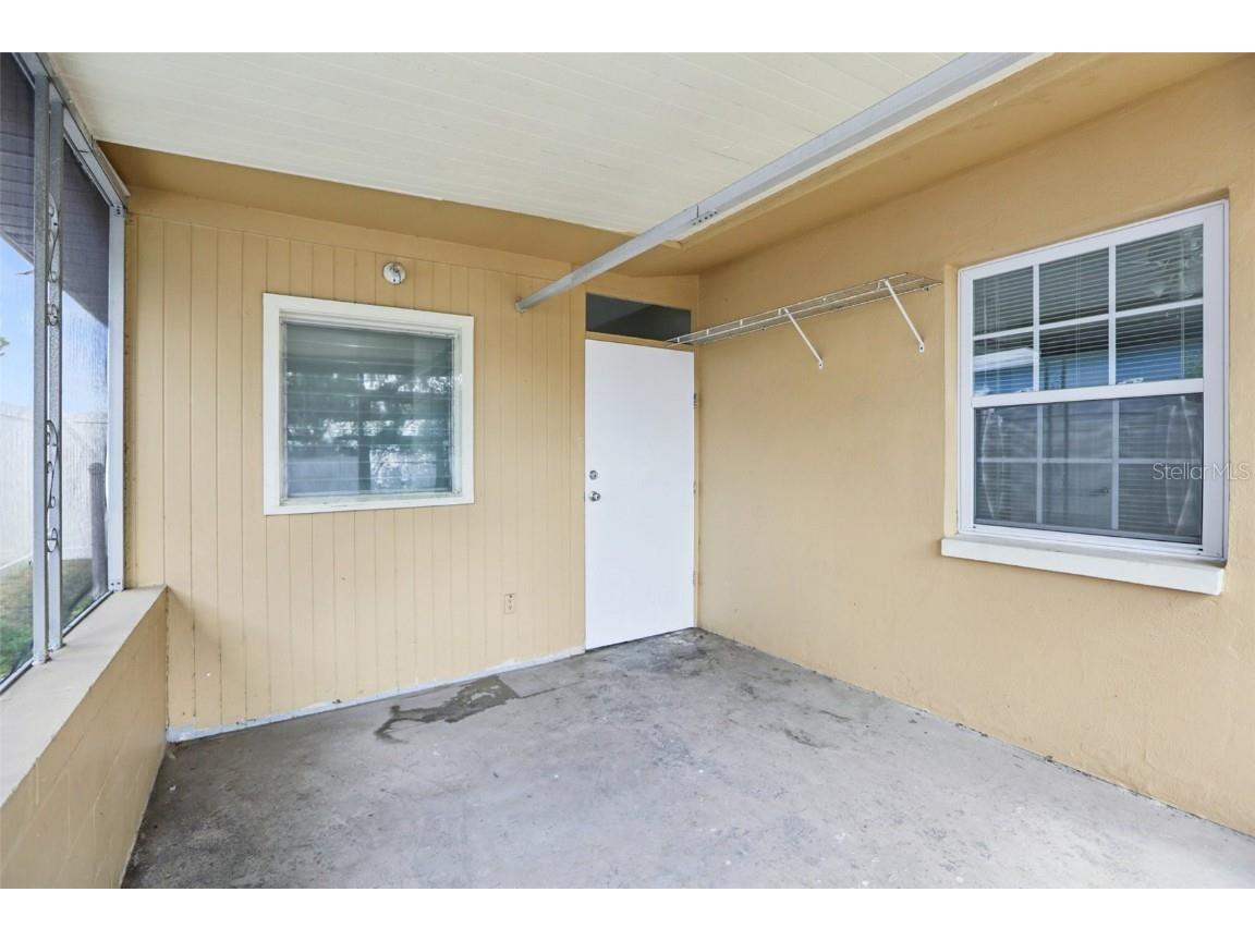 350 51st Avenue N Saint Petersburg FL 33703 TB8442869 image37