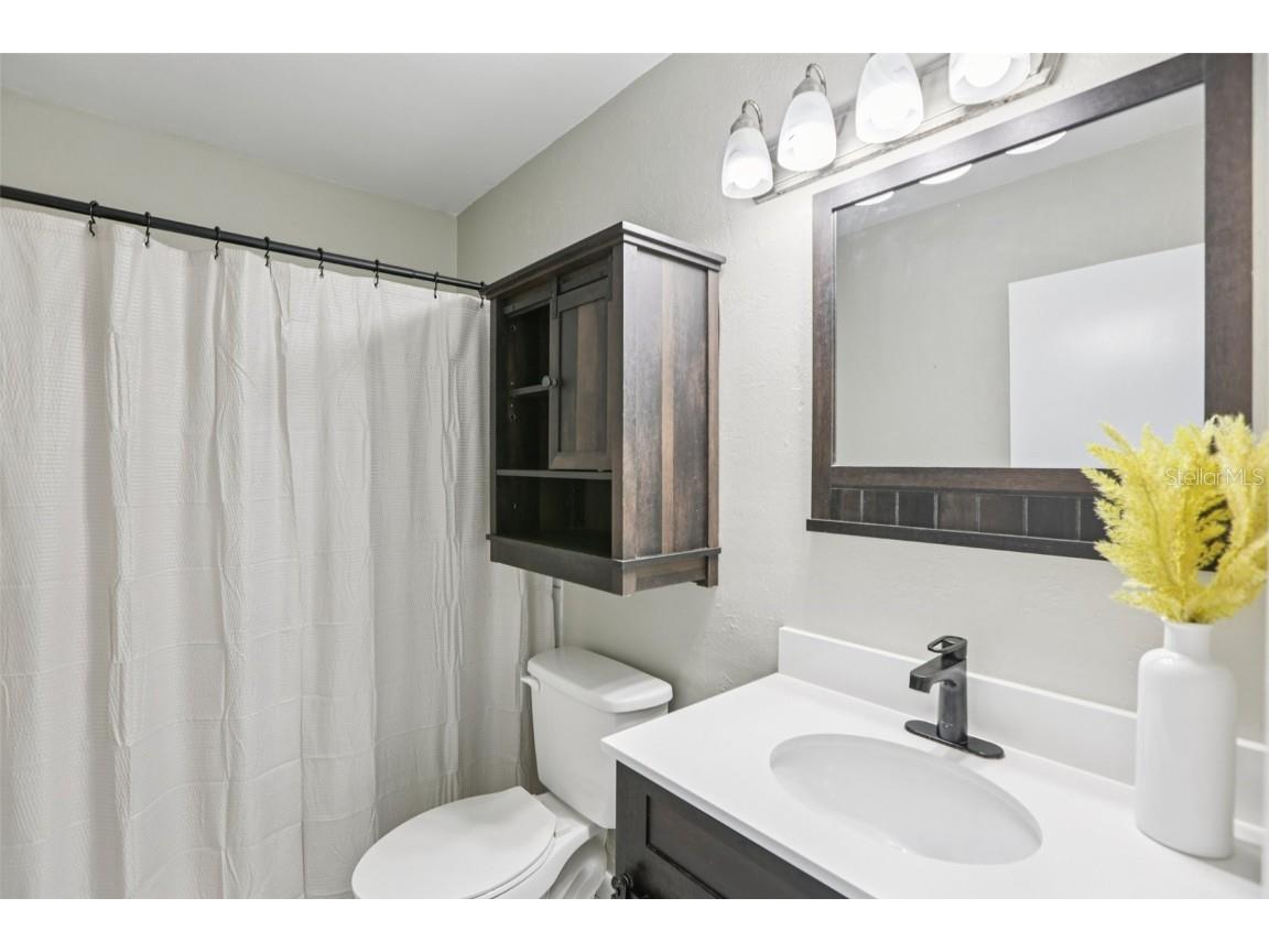 350 51st Avenue N Saint Petersburg FL 33703 TB8442869 image7