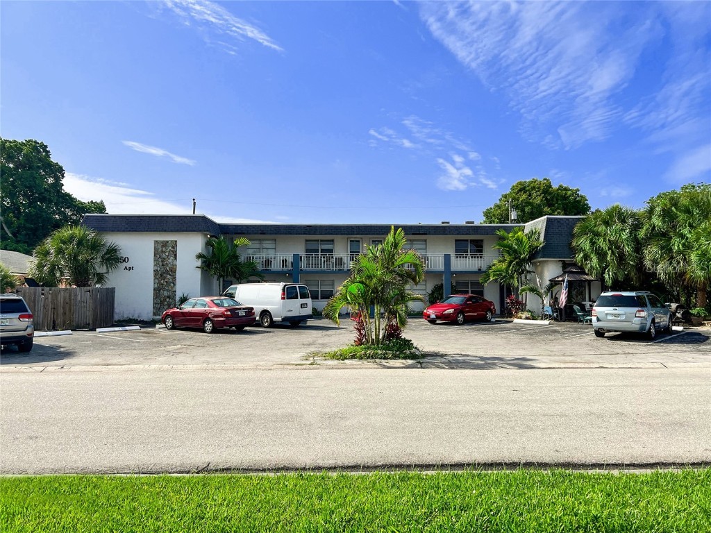 350 73rd Avenue Saint Pete Beach FL 33706 U8197672 image1
