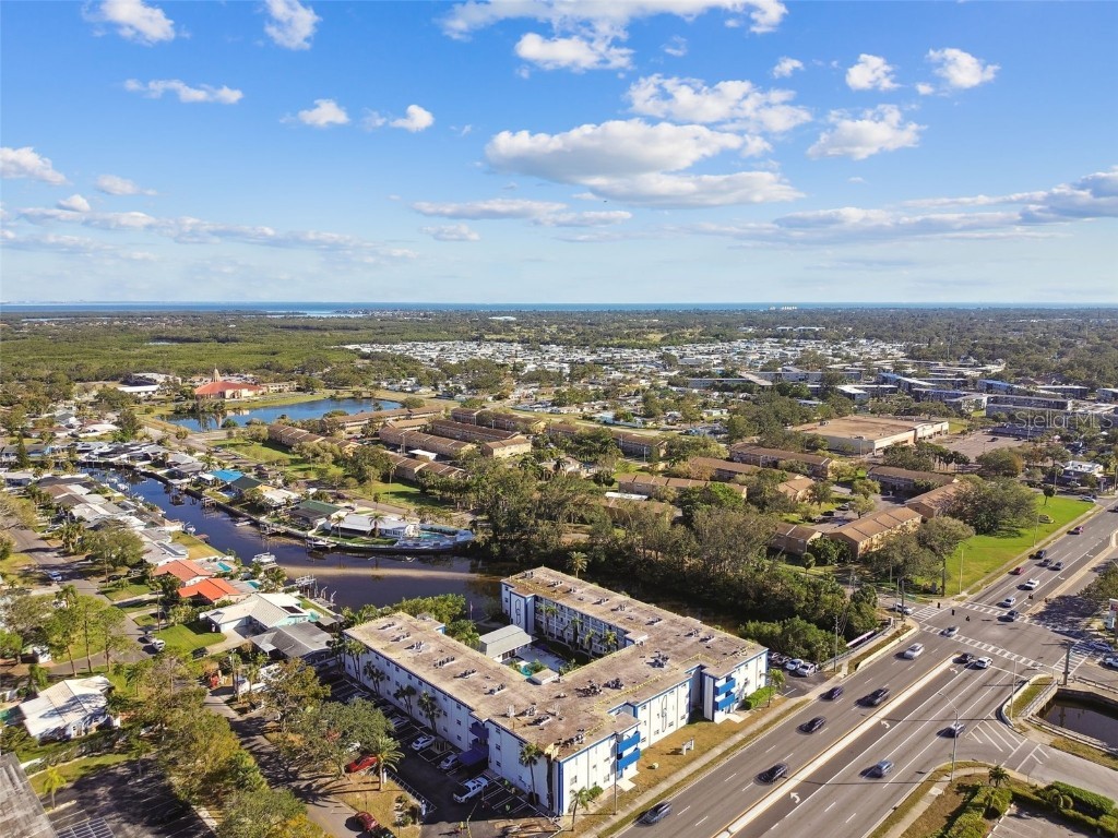 350 79th Avenue N #108 Saint Petersburg FL 33702 TB8437433 image1