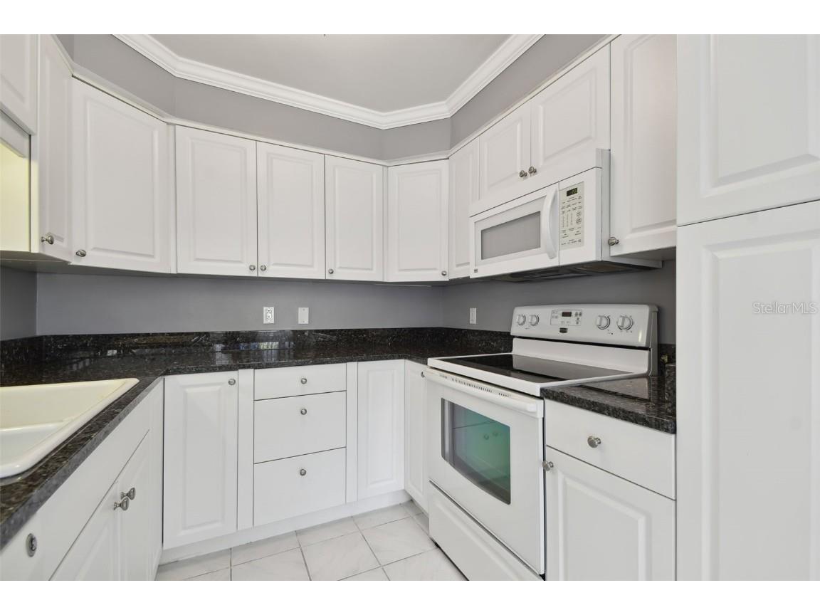 350 79th Avenue N #108 Saint Petersburg FL 33702 TB8437433 image9