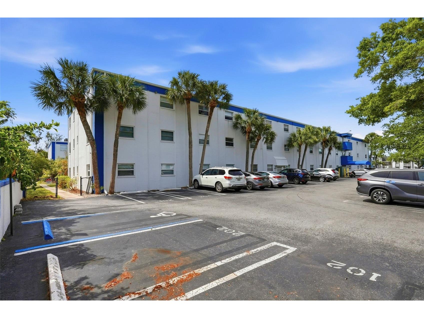 350 79th Avenue N #122 Saint Petersburg FL 33702 TB8495782 image24