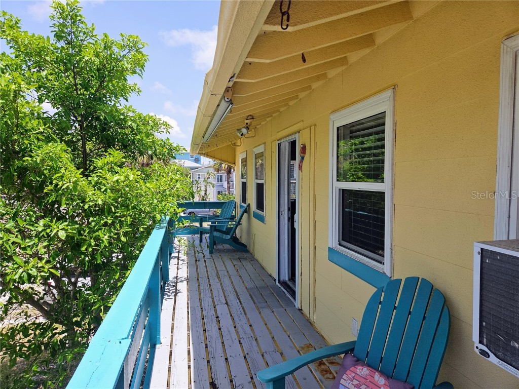 350 80th Avenue #B-UPPER Saint Pete Beach FL 33706 TB8395199 image7