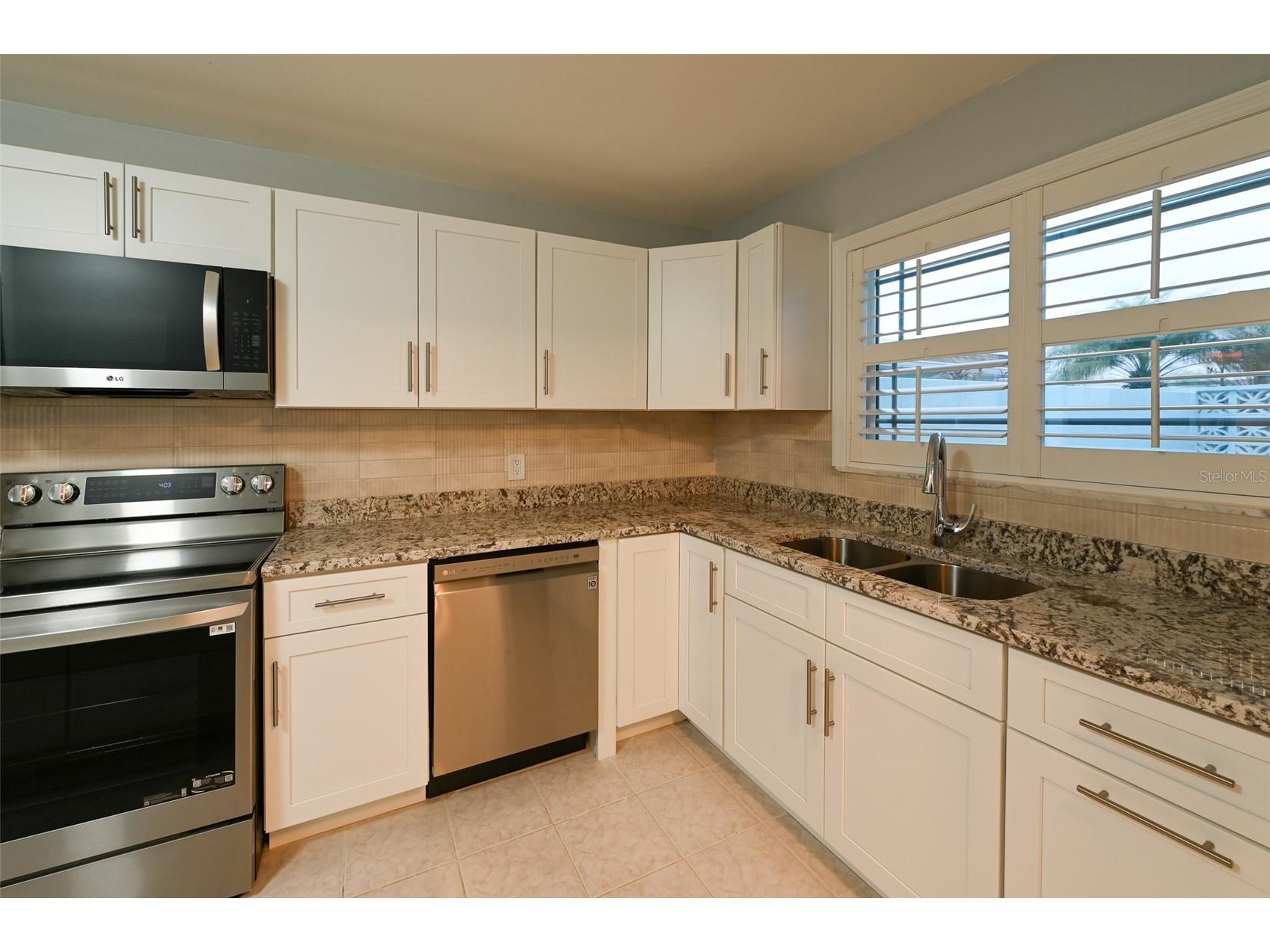 350 Boca Ciega Point Blvd Saint Petersburg FL 33708 TB8465112 image10