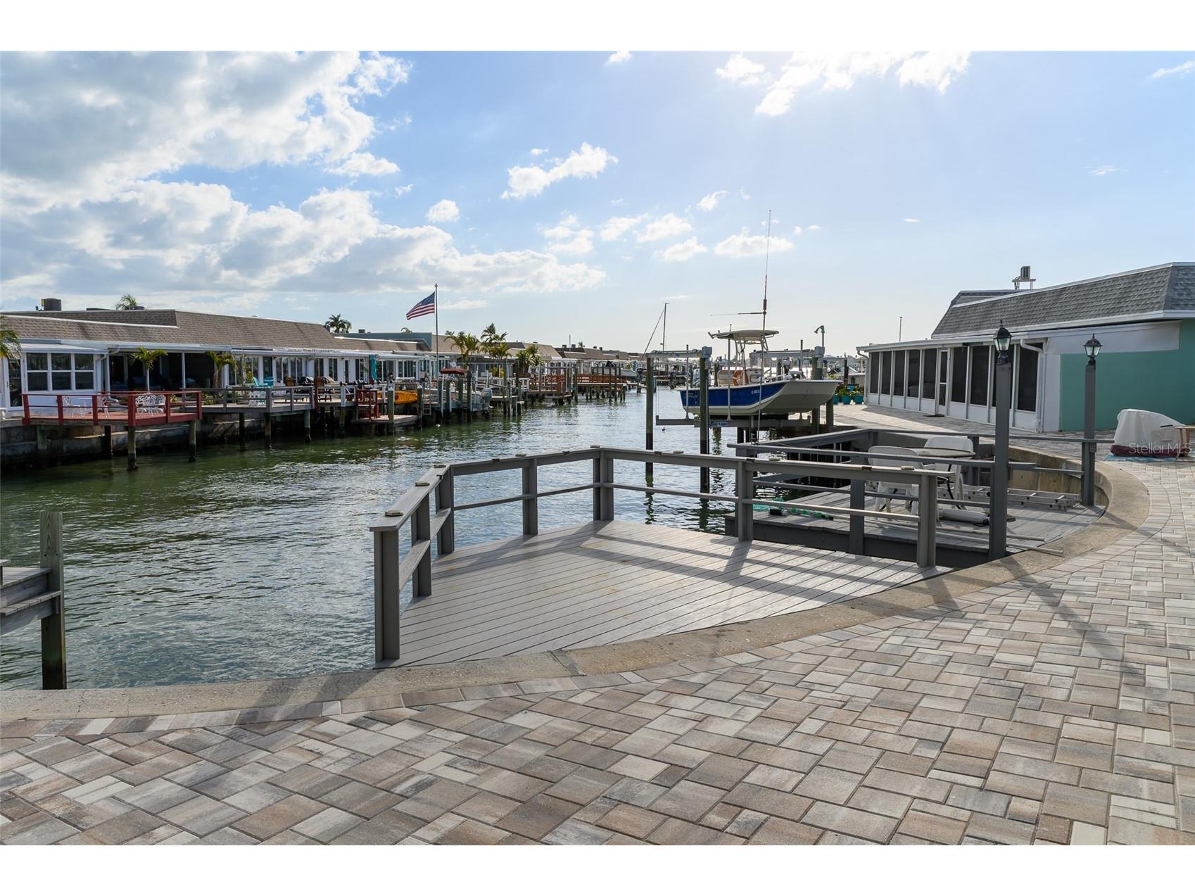 350 Boca Ciega Point Blvd Saint Petersburg FL 33708 TB8465112 image19