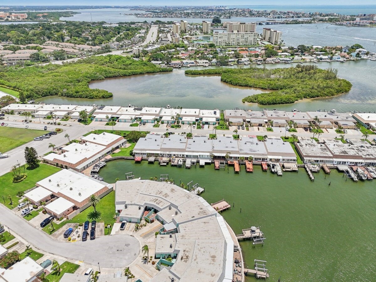 350 Boca Ciega Point Blvd Saint Petersburg FL 33708 TB8465112 image24