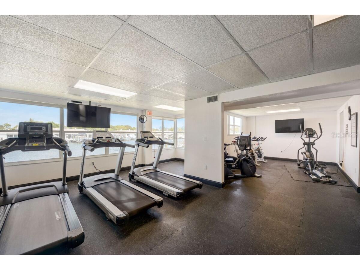 350 Boca Ciega Point Blvd Saint Petersburg FL 33708 TB8465112 image28