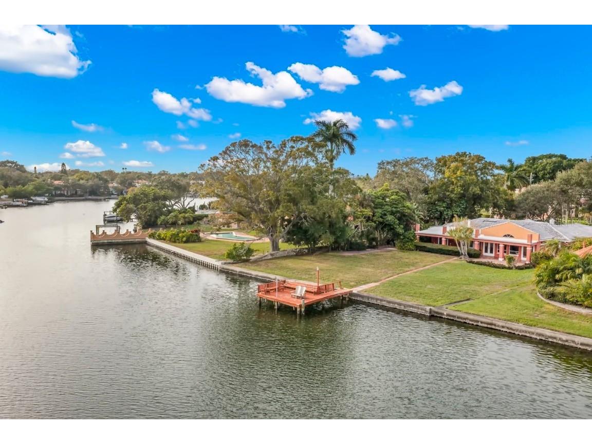 350 Coffee Pot Riviera NE Saint Petersburg FL 33704 U8228536 image1