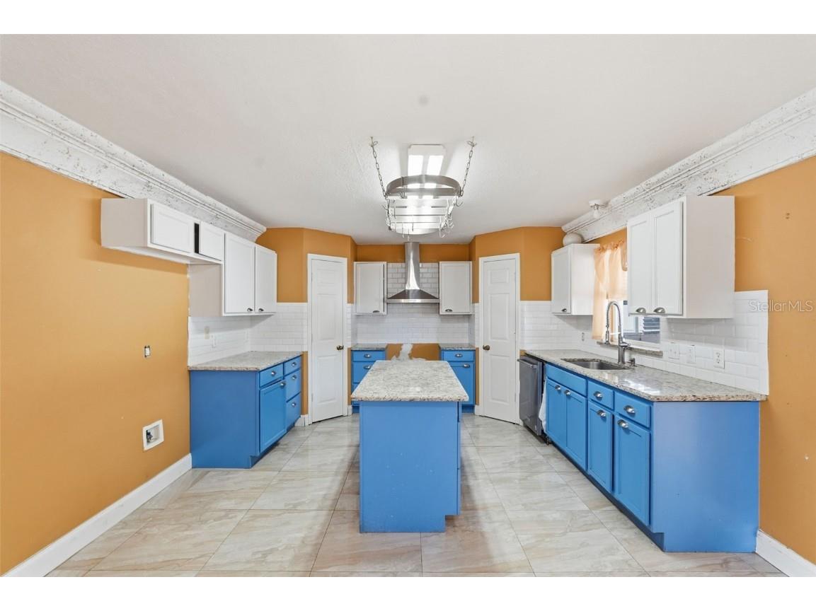 350 Corsica Court Kissimmee FL 34758 TB8454484 image15