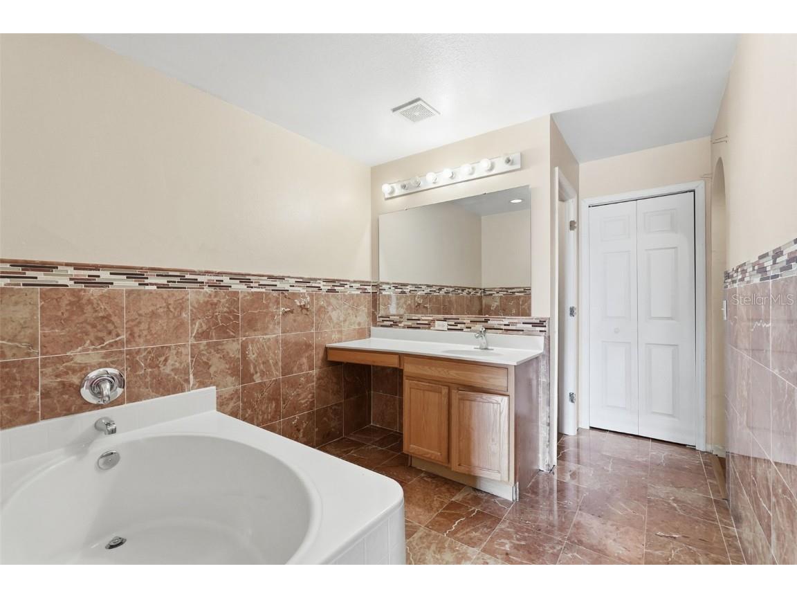 350 Corsica Court Kissimmee FL 34758 TB8454484 image25