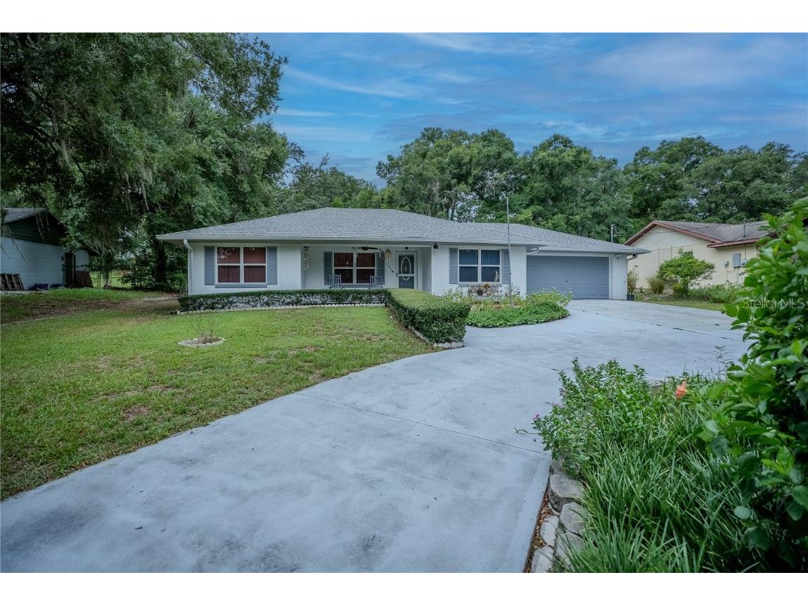 350 E Beach St Groveland FL 34736 G5085365 image1