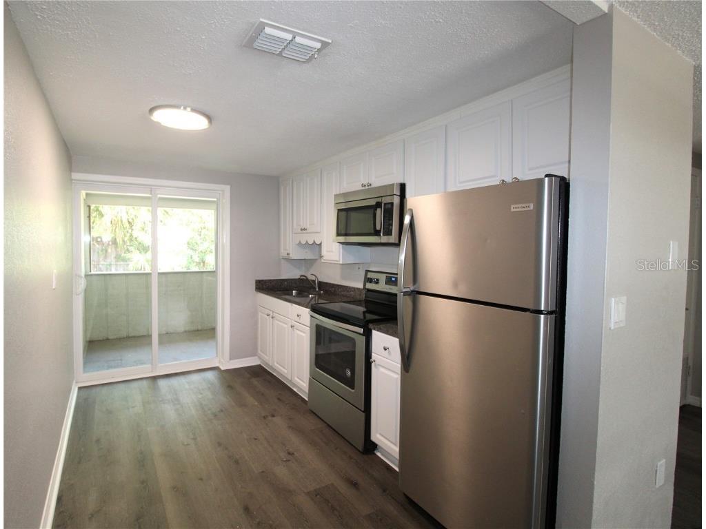 350 Elmstreet Court #B Englewood FL 34223 A4582834 image1