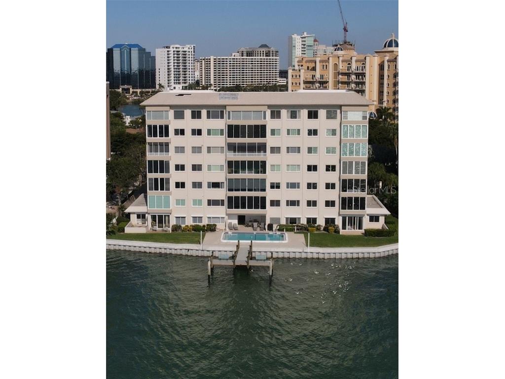 350 Golden Gate Point #11 Sarasota FL 34236 - SARASOTA BAY T3427916 image1