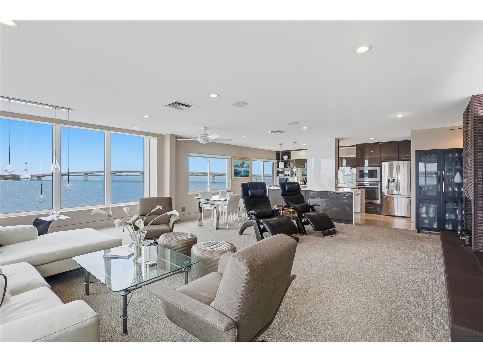350 Golden Gate Point #51 Sarasota FL 34236 - SARASOTA BAY A4689328 image10