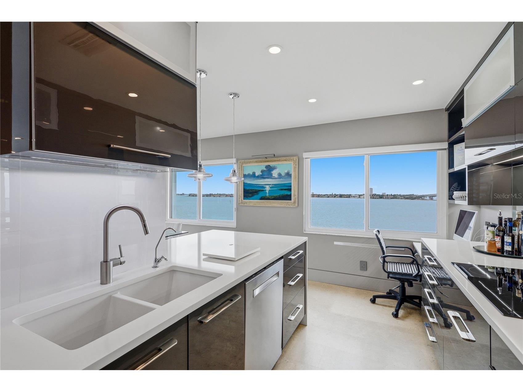 350 Golden Gate Point #51 Sarasota FL 34236 - SARASOTA BAY A4689328 image17
